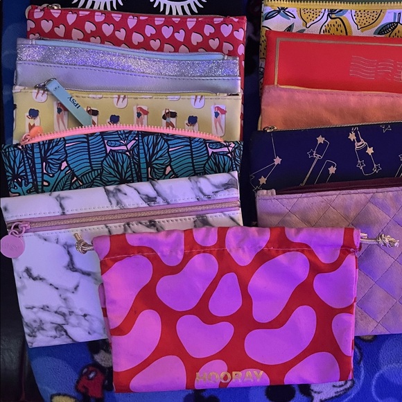 Colorful Assorted Pouches Collection - Picture 5 of 6